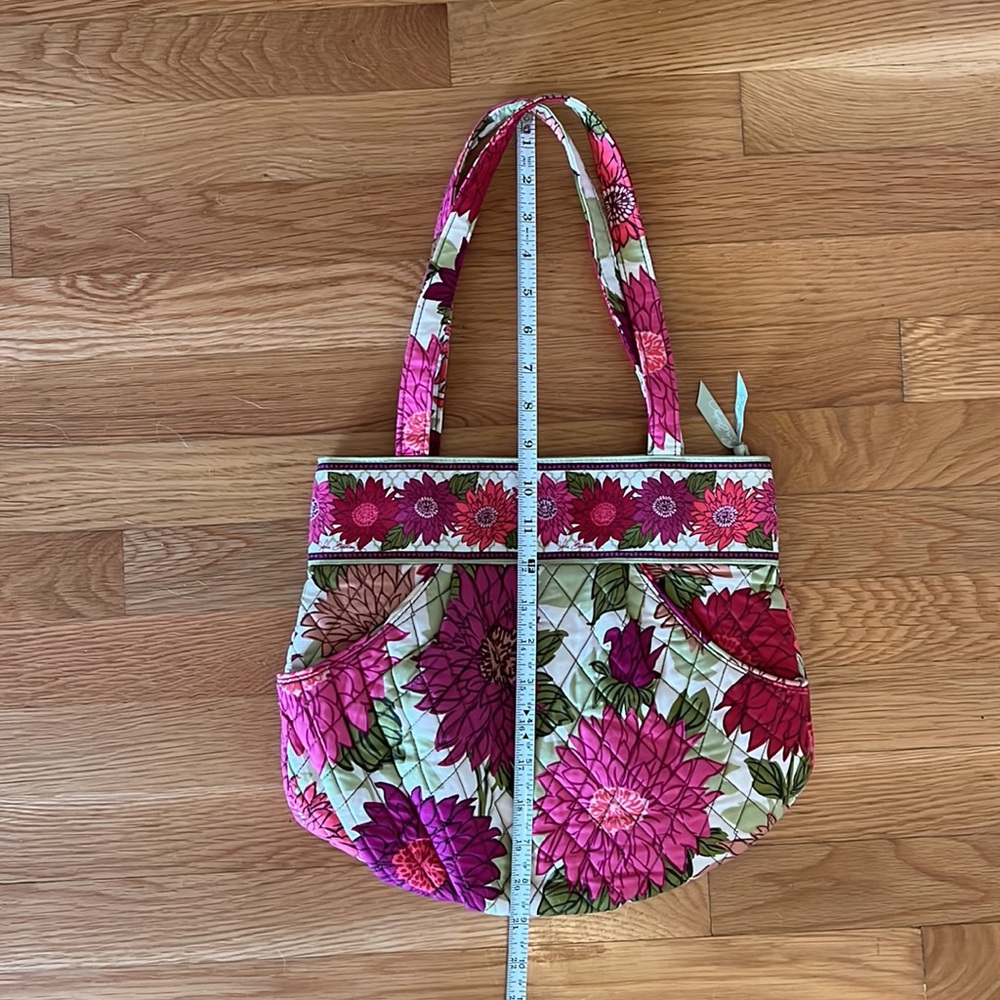 Vera Bradley Bag ~HELLO DAHLIA~ RETIRED PATTERN. - Picture 11 of 11